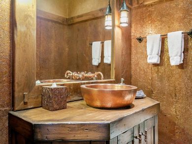 Super Close to Downtown Luxury Ski Home  Five Bedrooms